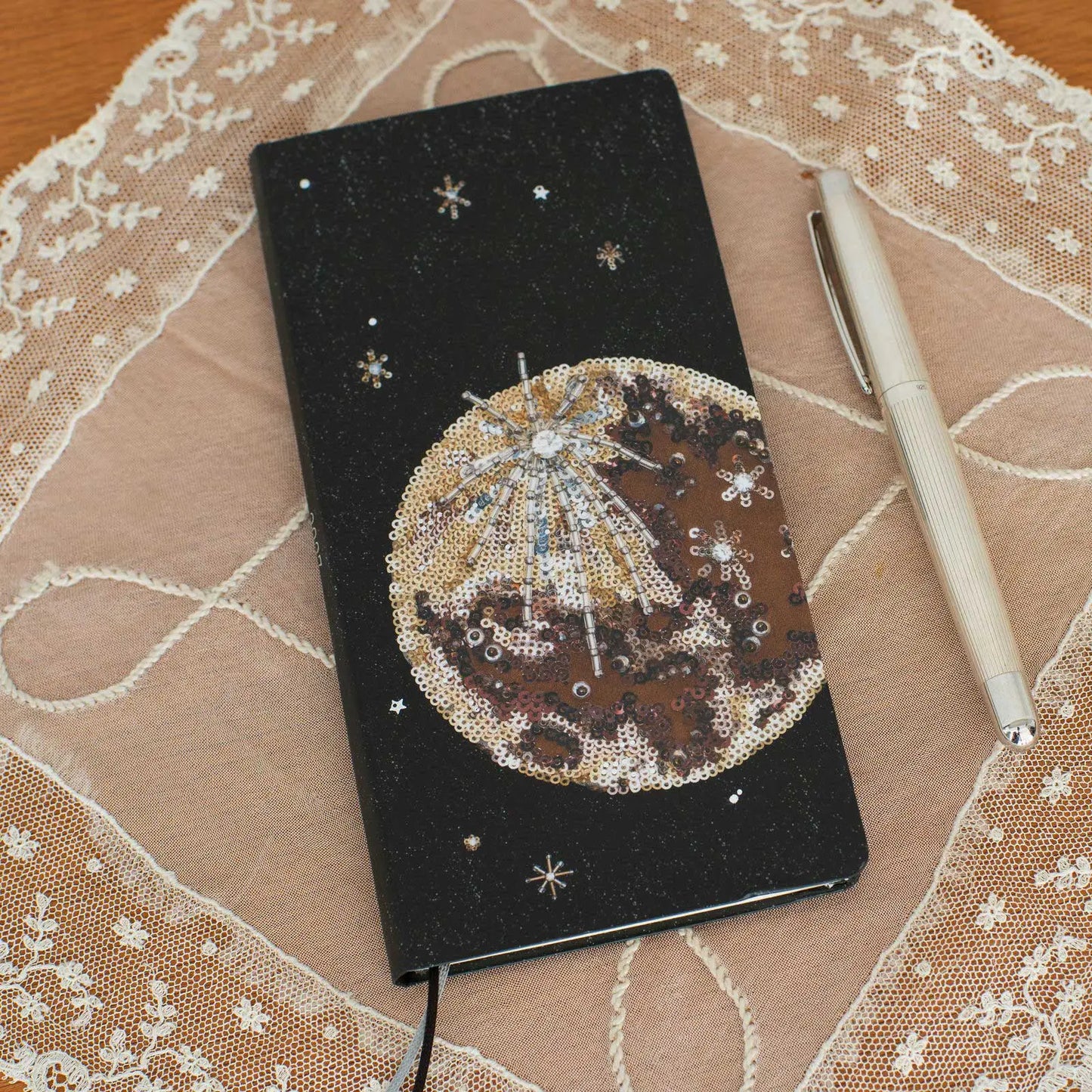 Hobonichi Techo 2027 tanakadaisuke: Starlight Weeks Hardcover Book / Weekly Horizontal / Jan start / Mon start - English Edition