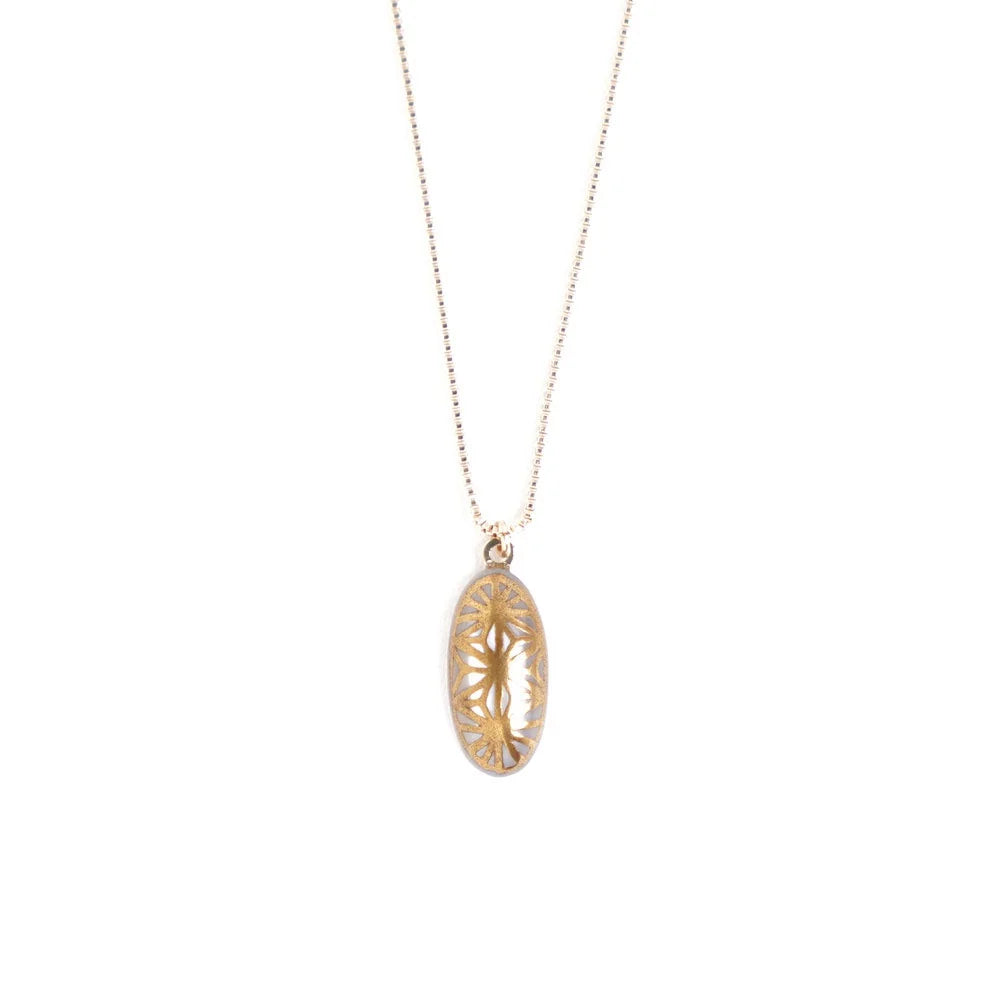 Maki-e Urushi Lacquer Pendant Necklace - White South Sea Pearl Shell / Geometric Hemp-Leaf Pattern -, Traditional Japanese Urushi Lacquer Jewelry