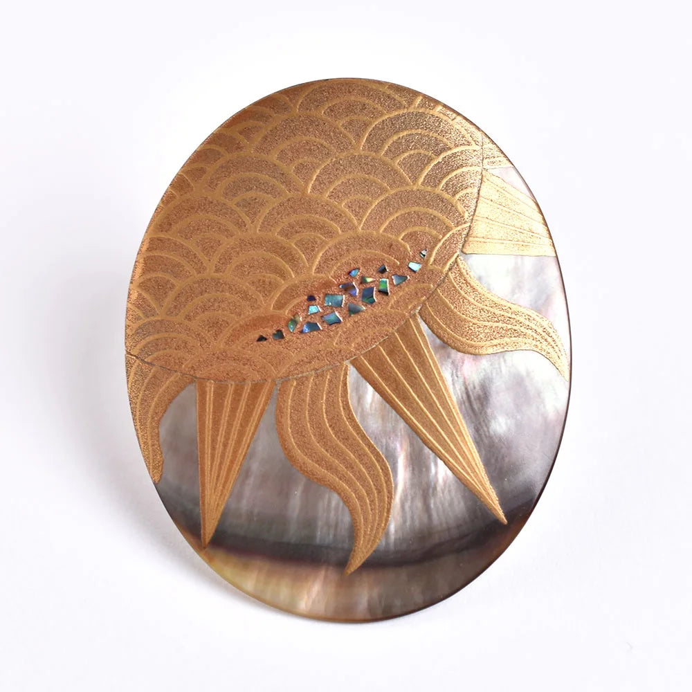 Maki-e Urushi Lacquer Brooch - Black Lip Oyster Pearl Shell / Sun -, Traditional Japanese Urushi Lacquer Jewelry
