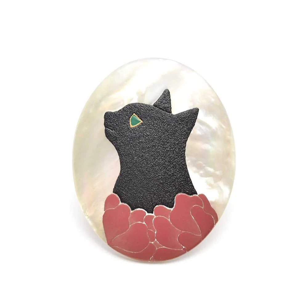 Maki-e Urushi Lacquer Brooch - White South Sea Pearl Shell / Cat and Flower -, Traditional Japanese Urushi Lacquer Jewelry