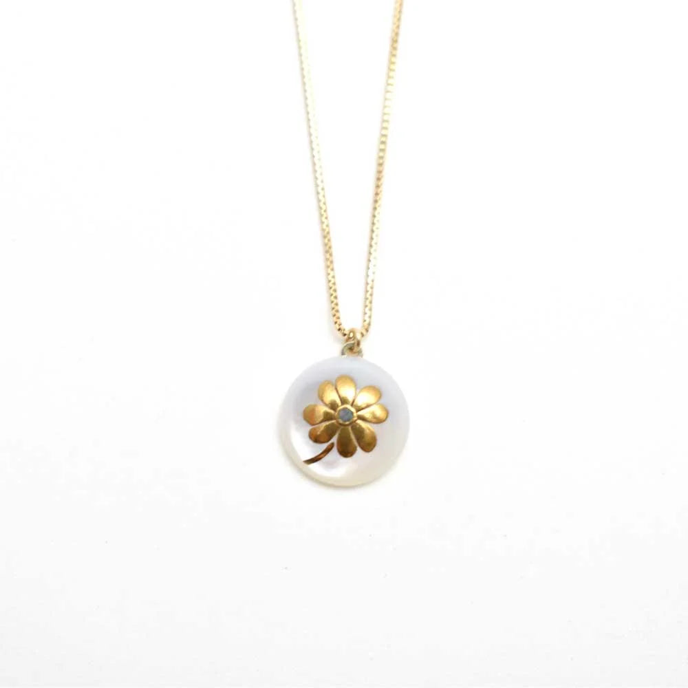 Maki-e Urushi Lacquer Pendant Necklace - White South Sea Pearl Shell / Clover -, Traditional Japanese Urushi Lacquer Jewelry