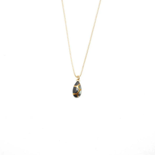 Maki-e Urushi Lacquer Pendant Necklace - White South Sea Pearl Shell / Thread Pattern / Black -, Traditional Japanese Urushi Lacquer Jewelry