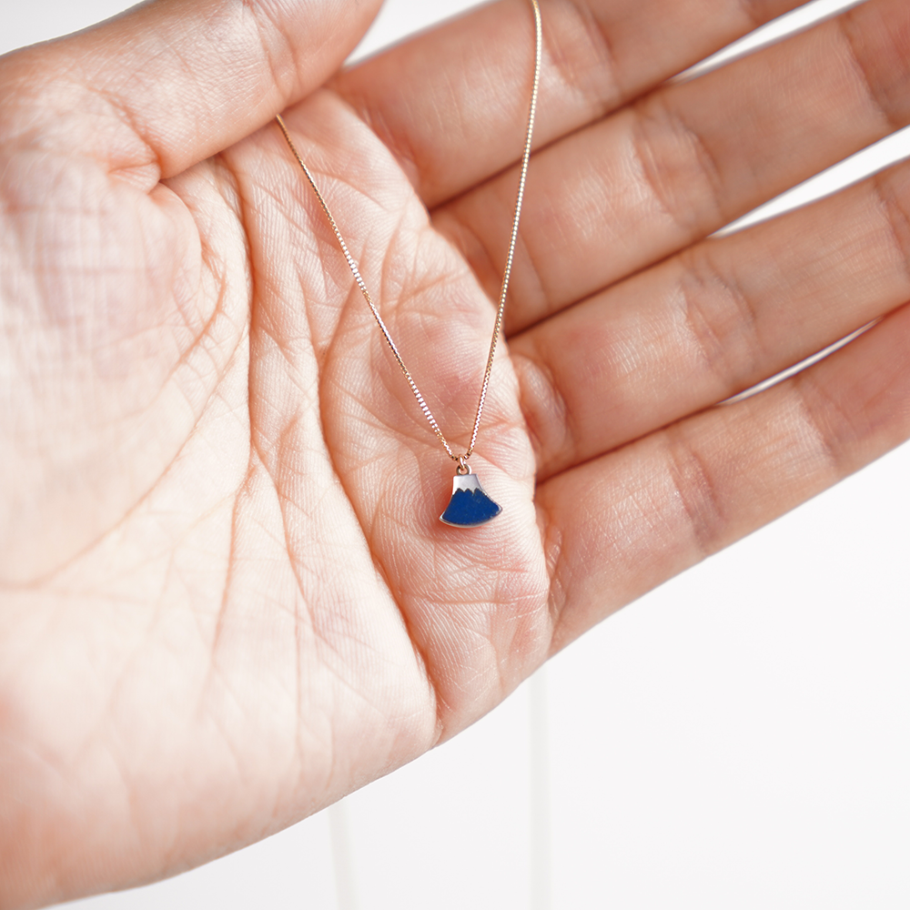 Maki-e Urushi Lacquer Pendant Necklace - White South Sea Pearl Shell / Mt. Fuji / Blue -, Traditional Japanese Urushi Lacquer Jewelry