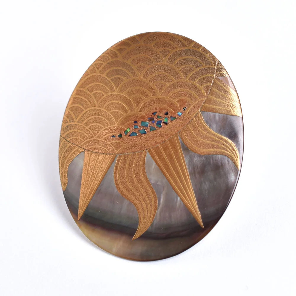 Maki-e Urushi Lacquer Brooch - Black Lip Oyster Pearl Shell / Sun -, Traditional Japanese Urushi Lacquer Jewelry