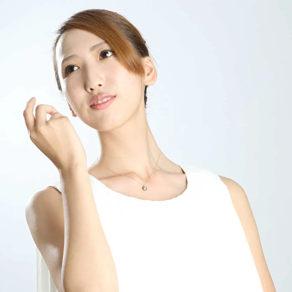 Maki-e Urushi Lacquer Pendant Necklace - White South Sea Pearl Shell / Geometric Hemp-Leaf Pattern -, Traditional Japanese Urushi Lacquer Jewelry