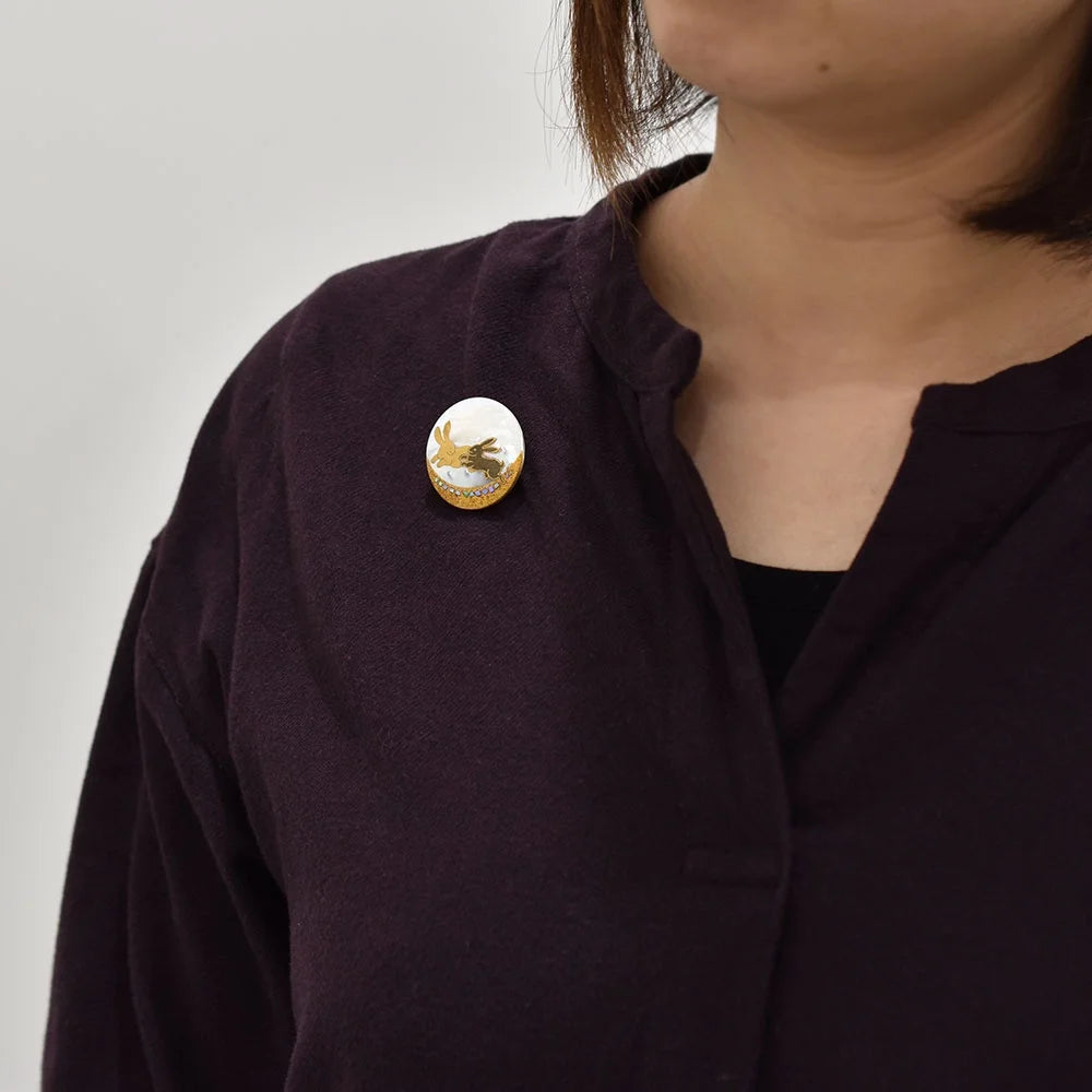 Maki-e Urushi Lacquer Brooch - White South Sea Pearl Shell / Rabbit -, Traditional Japanese Urushi Lacquer Jewelry