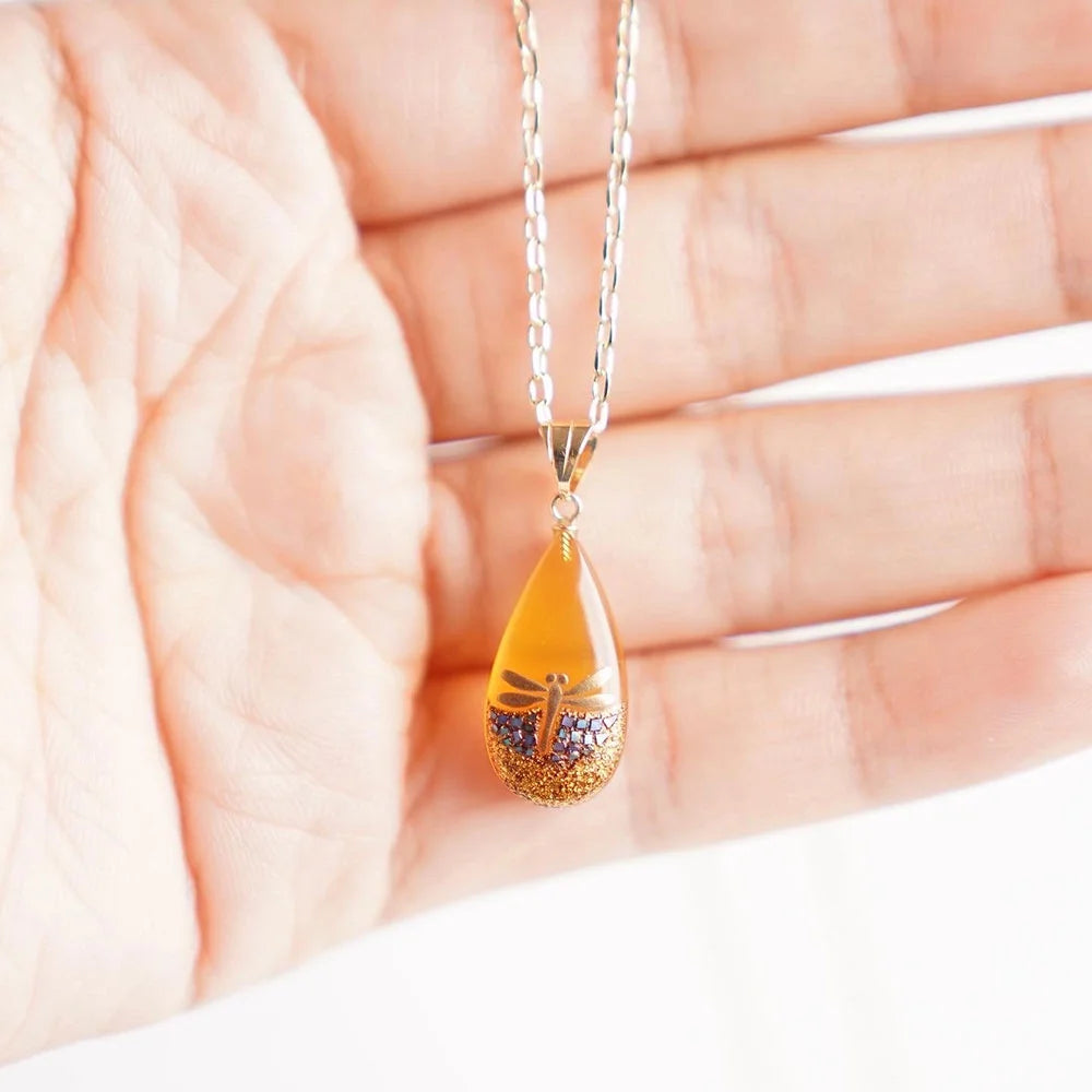Maki-e Urushi Lacquer Pendant Necklace - White Tortoiseshell / Dragonfly / Surface of the Water -, Traditional Japanese Urushi Lacquer Jewelry