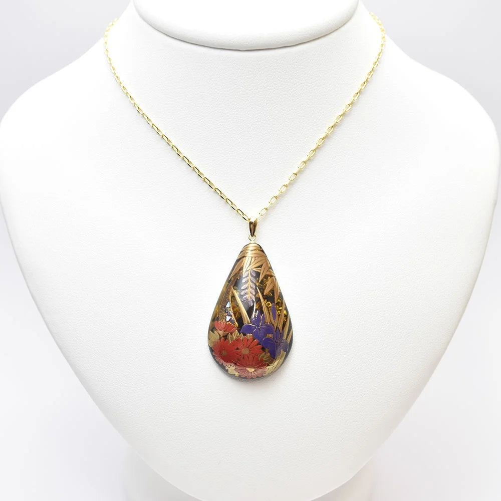 Maki-e Urushi Lacquer Pendant Necklace - Amber / Flower -, Traditional Japanese Urushi Lacquer Jewelry