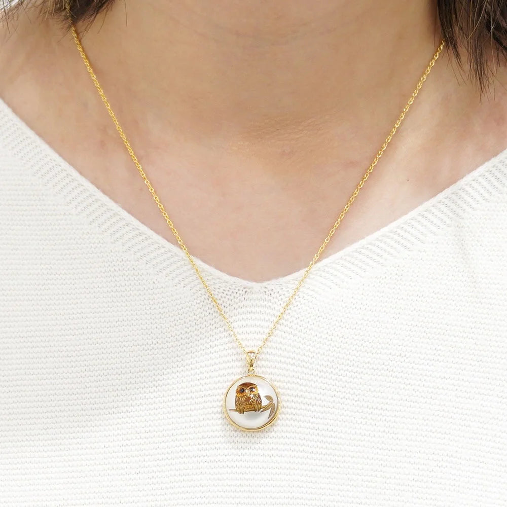 Maki-e Urushi Lacquer Pendant Necklace - Mabe Pearl / Owl -, Traditional Japanese Urushi Lacquer Jewelry