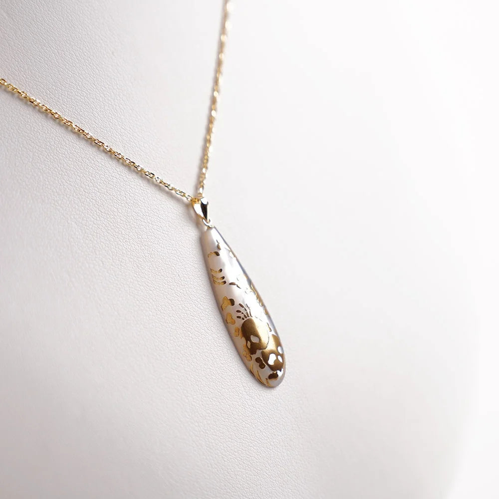 Maki-e Urushi Lacquer Pendant Necklace - White South Sea Pearl Shell / Skull -, Traditional Japanese Urushi Lacquer Jewelry