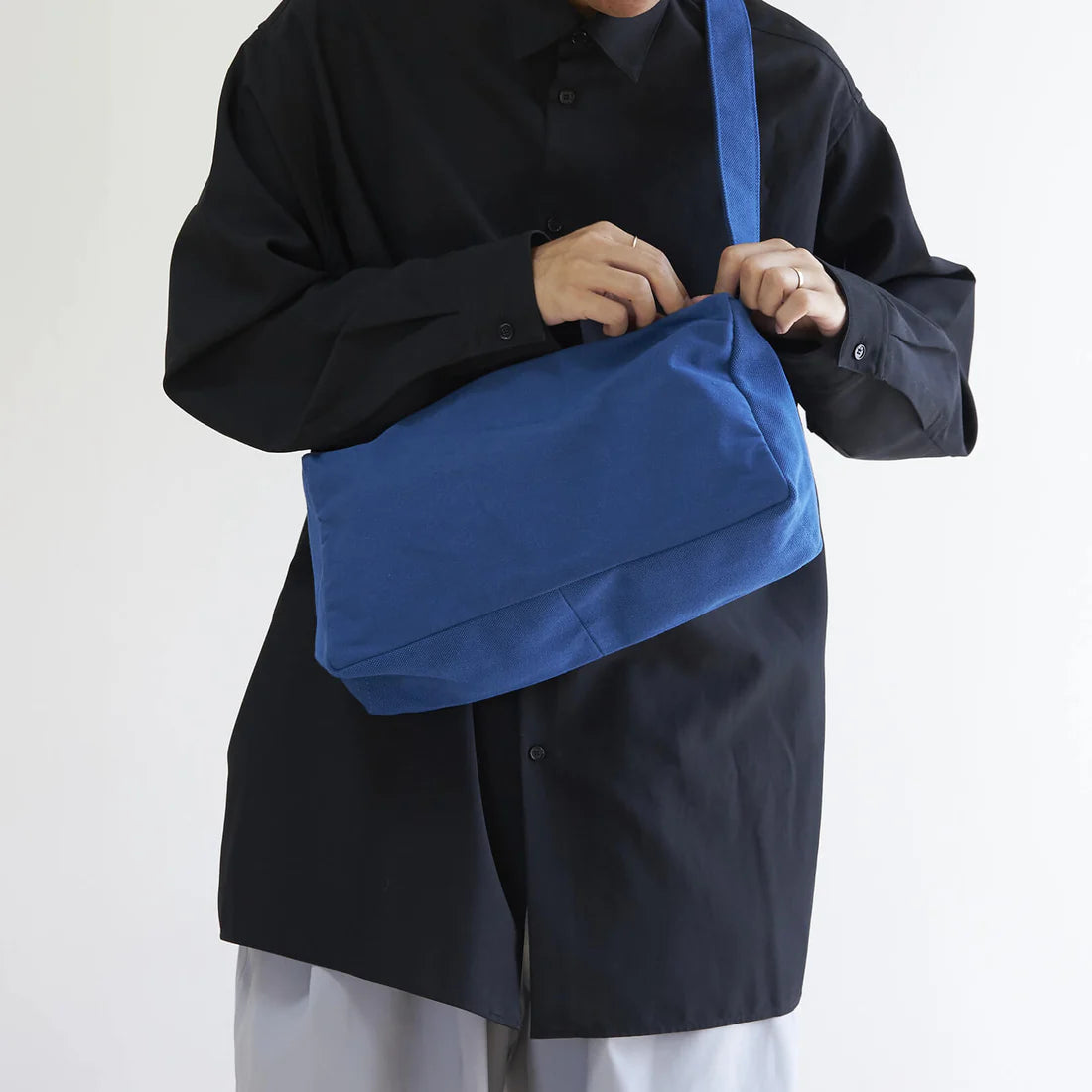 Kurashiki Hampu Canvas Shoulder Bag（Rectangle）- Indigo Blue -, Japanese canvas shoulder bag