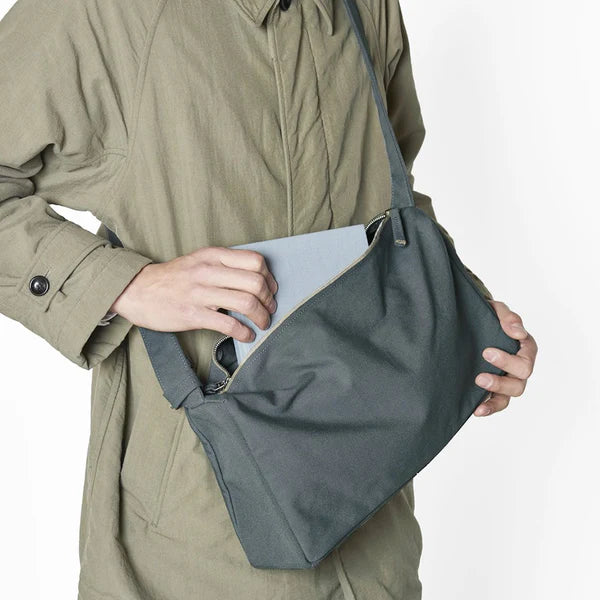Kurashiki Hampu Canvas Shoulder Bag（Rectangle）- Indigo Blue -, Japanese canvas shoulder bag