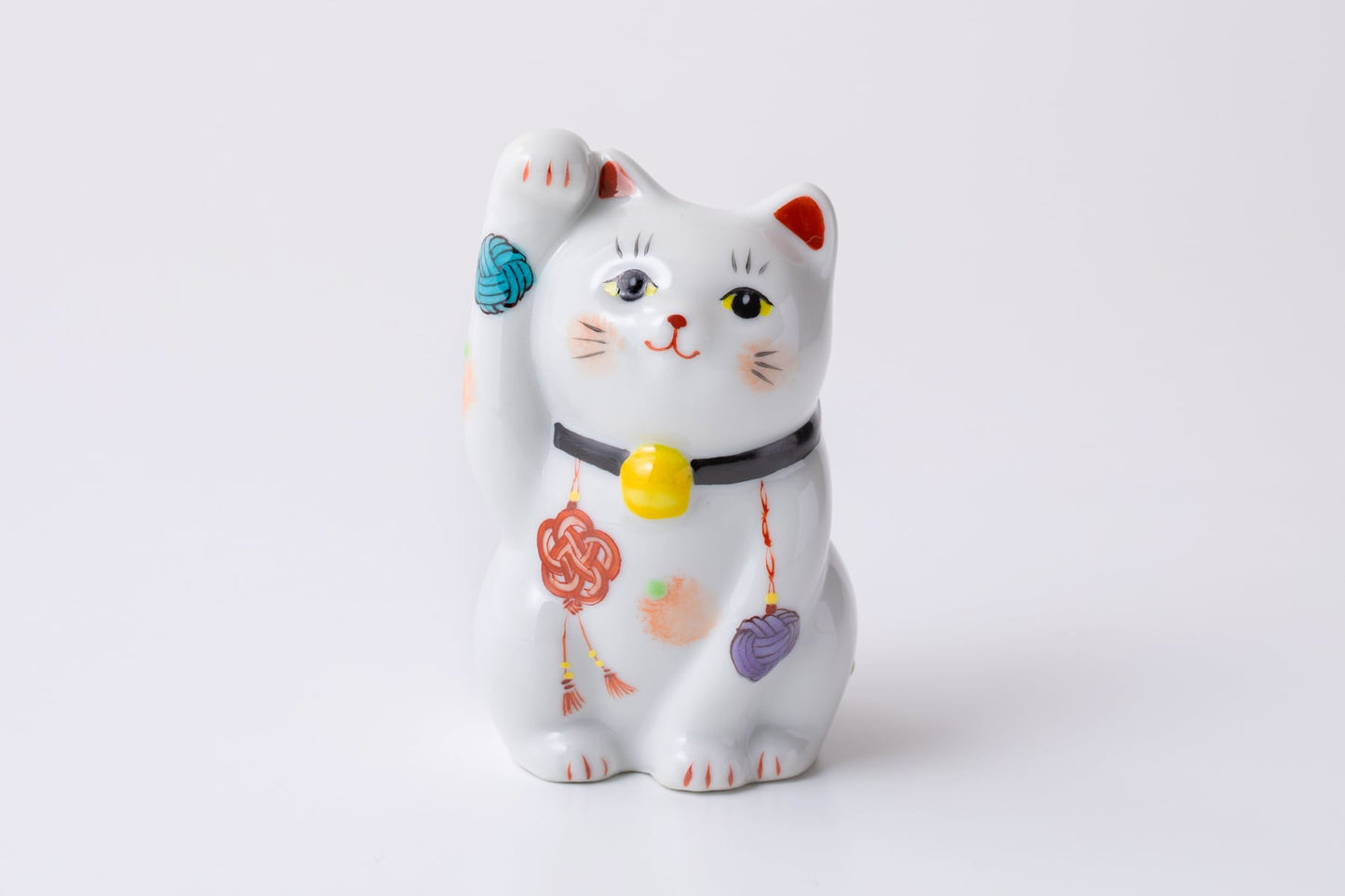 Kutani Yaki(ware) Japanese Maneki-Neko (Beckoning Cat) Figure - Mizuhiki(Traditional Japanese Decorative Knot Tying) / Black -, Japanese lucky cat figure