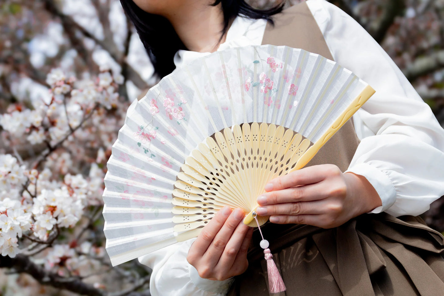 Kyo-sensu (Japanese folding fan) for Women - Cherry Blossom - , Made in Kyoto, Japan , Kyoto sensu