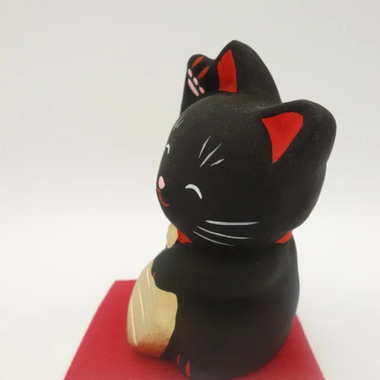 Nagahama Doll Japanese Maneki-Neko (Beckoning Cat) Doll - Black -, Japanese lucky cat figure