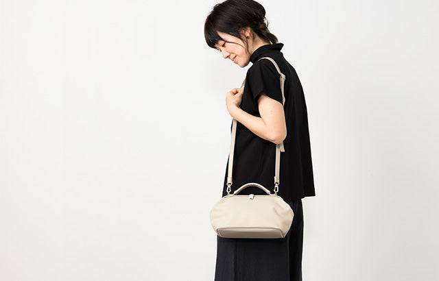 Small 2WAY handbag/shoulder Bag - Doctors Bag Design / Scarlet -