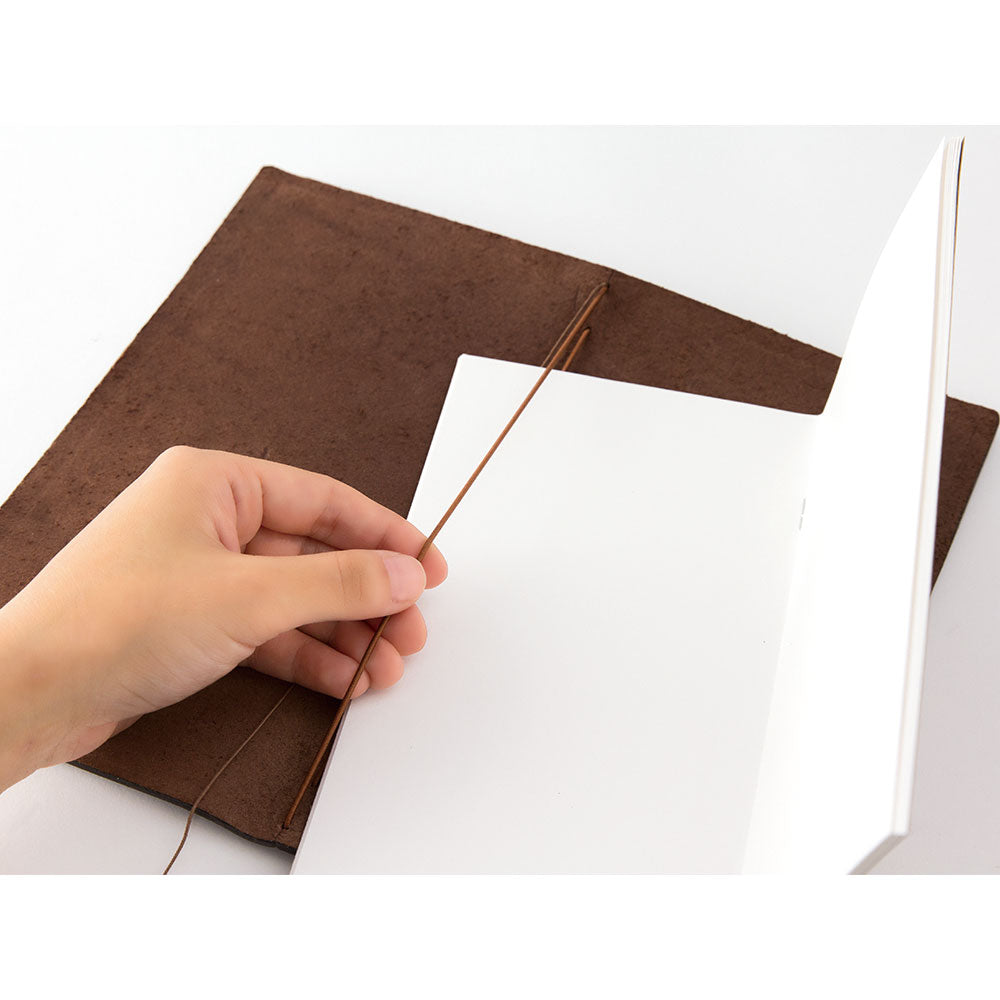 TRAVELER'S COMPANY TRAVELER'S notebook Starter Kit - Regular Size / Brown -