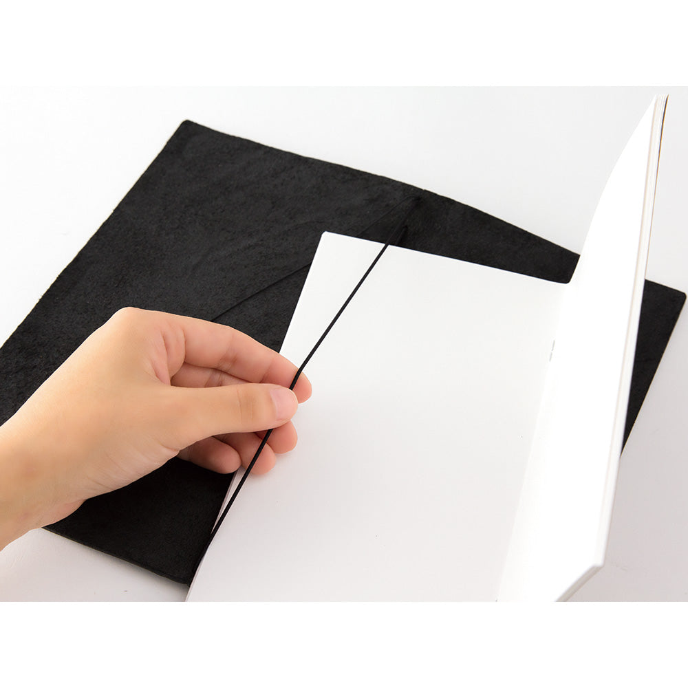 TRAVELER'S COMPANY TRAVELER'S notebook Starter Kit - Regular Size / Black -