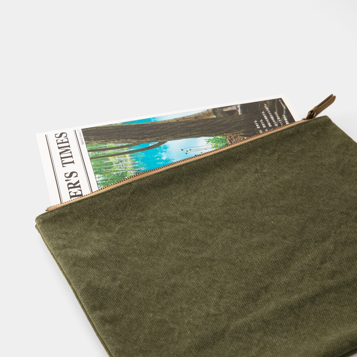 TRAVELER'S COMPANY Traveler's Factory Canvas Pouch - L Size / Olive -