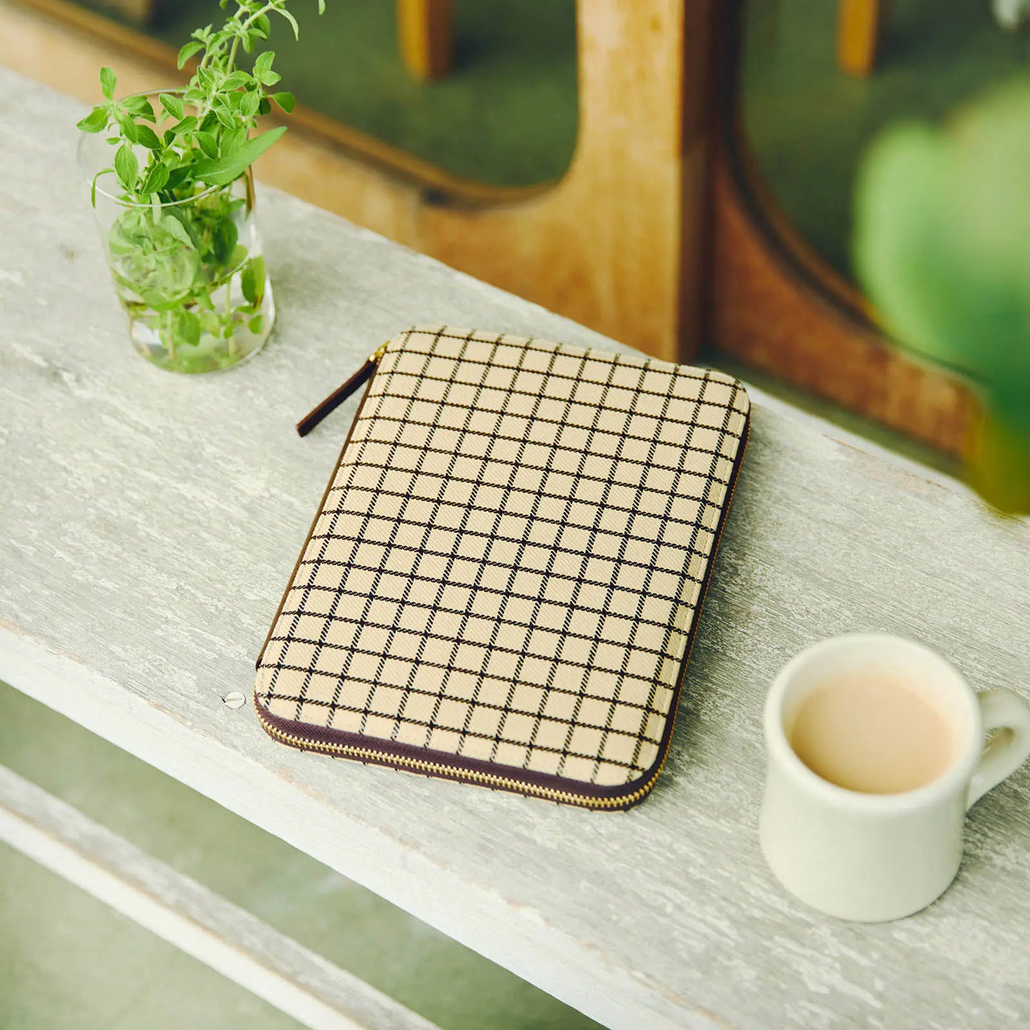 Taut Zipped (Café au Lait Plaid) [Hobonichi Cousin (A5) Techo Cover] (Cover Only)