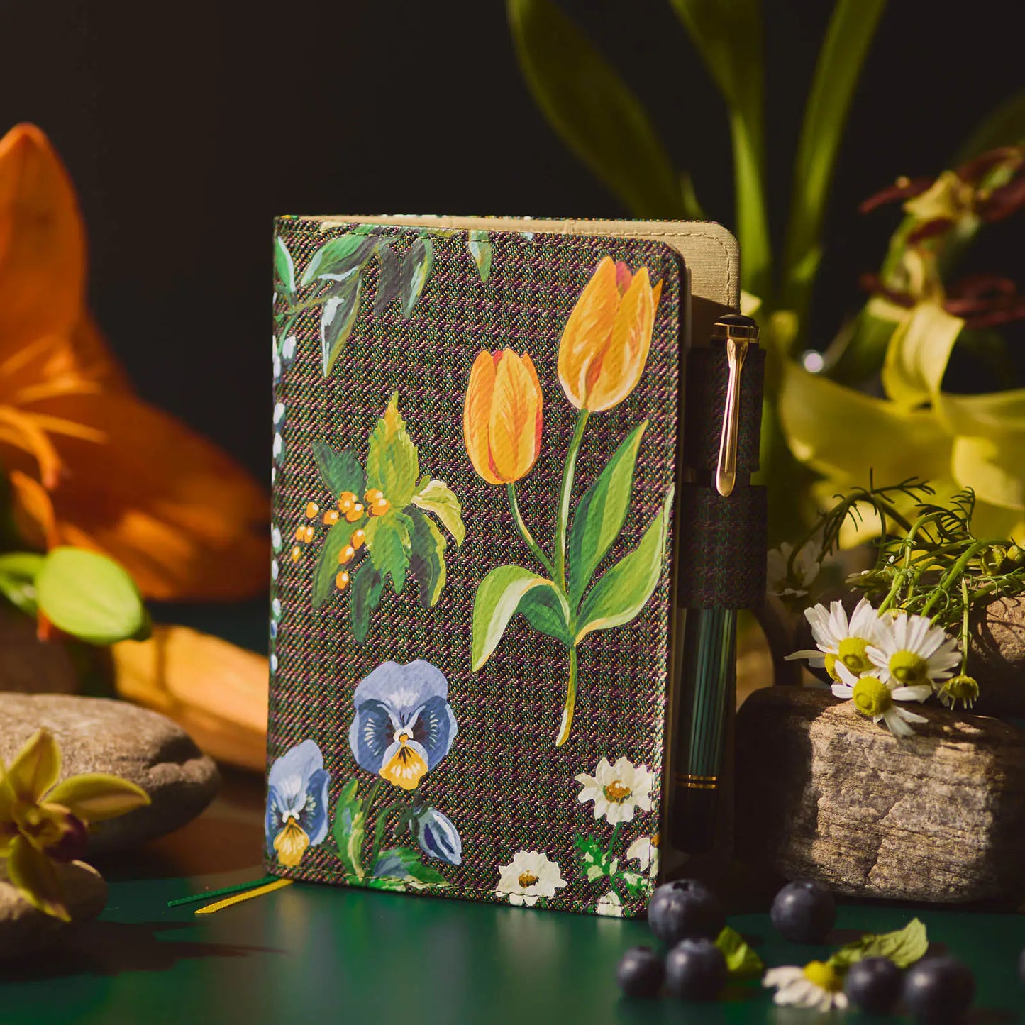 Tolight: Garden of Botany [Hobonichi Original (A6) Techo Cover] (Cover Only)