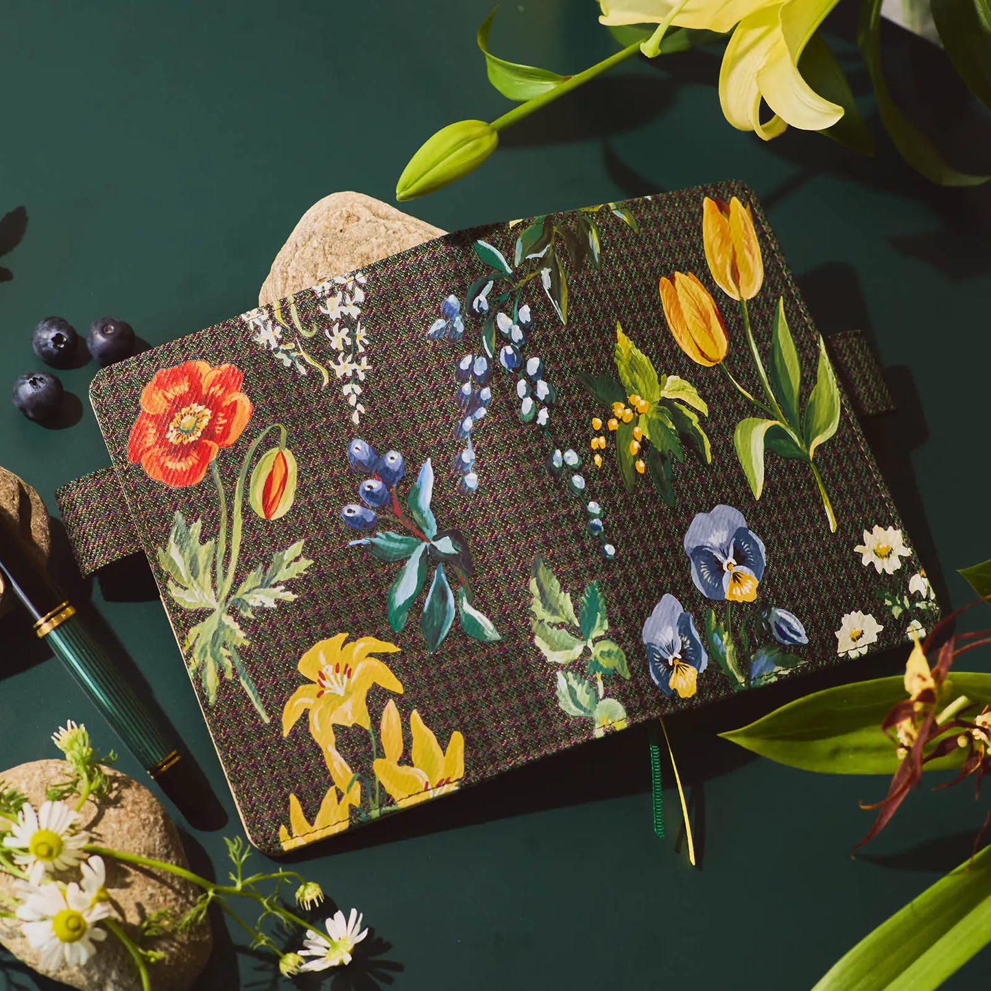 Tolight: Garden of Botany [Hobonichi Original (A6) Techo Cover] (Cover Only)