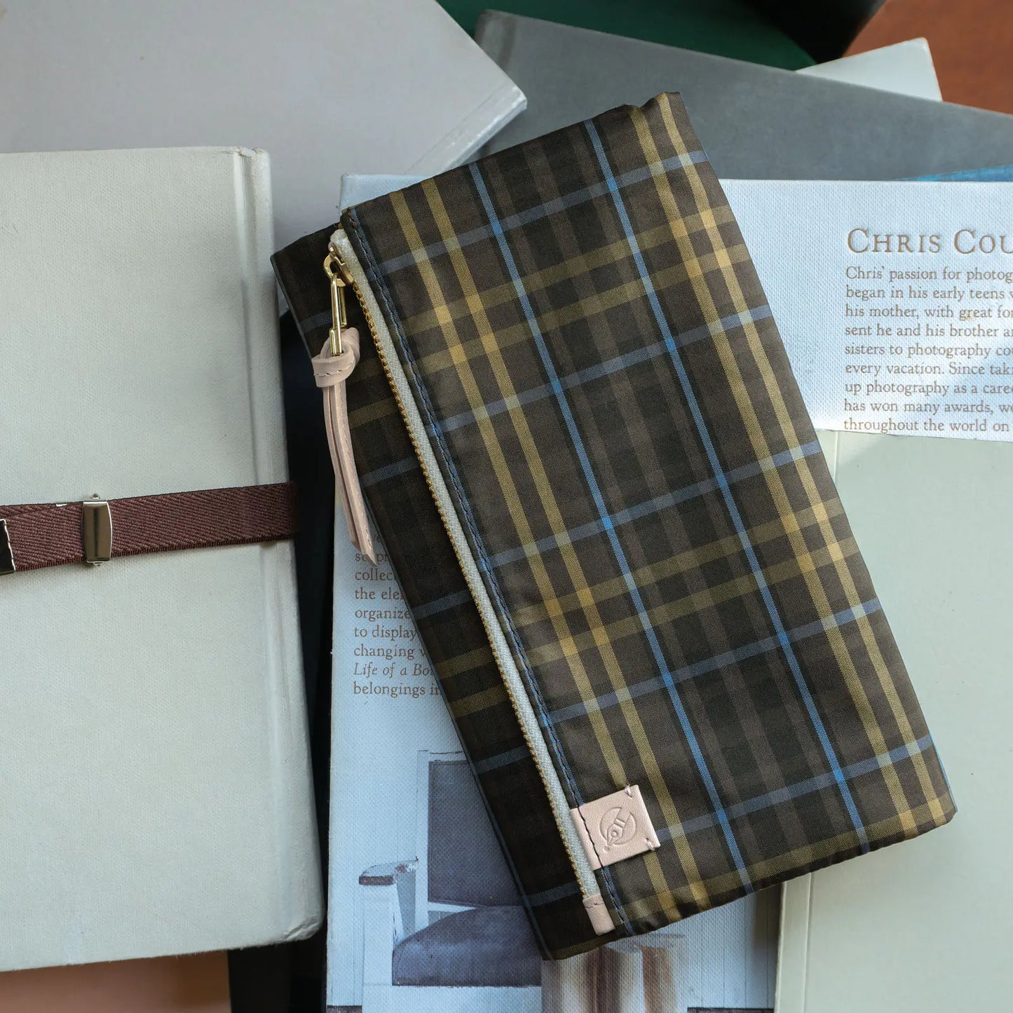 Tragen: Bitter Plaid  [Hobonichi Weeks Cover] (Cover Only)
