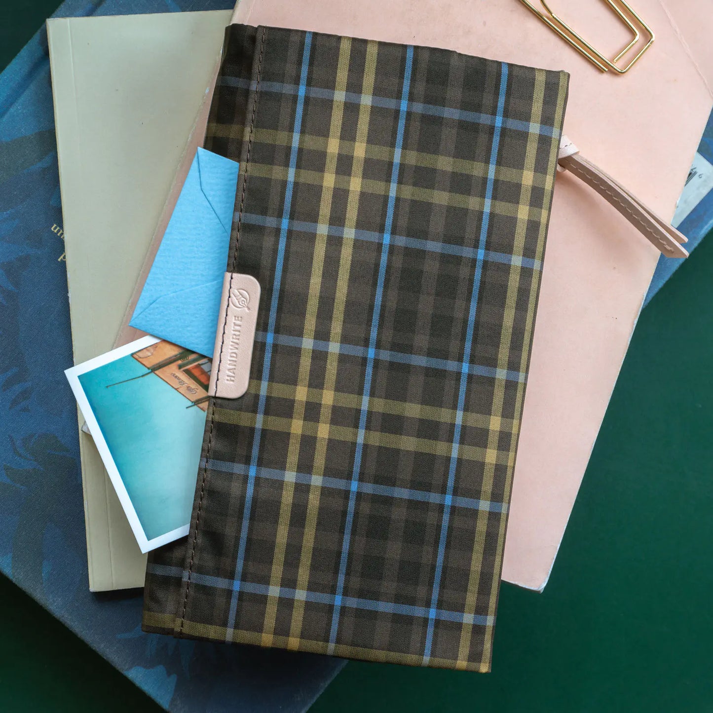 Tragen: Bitter Plaid  [Hobonichi Weeks Cover] (Cover Only)