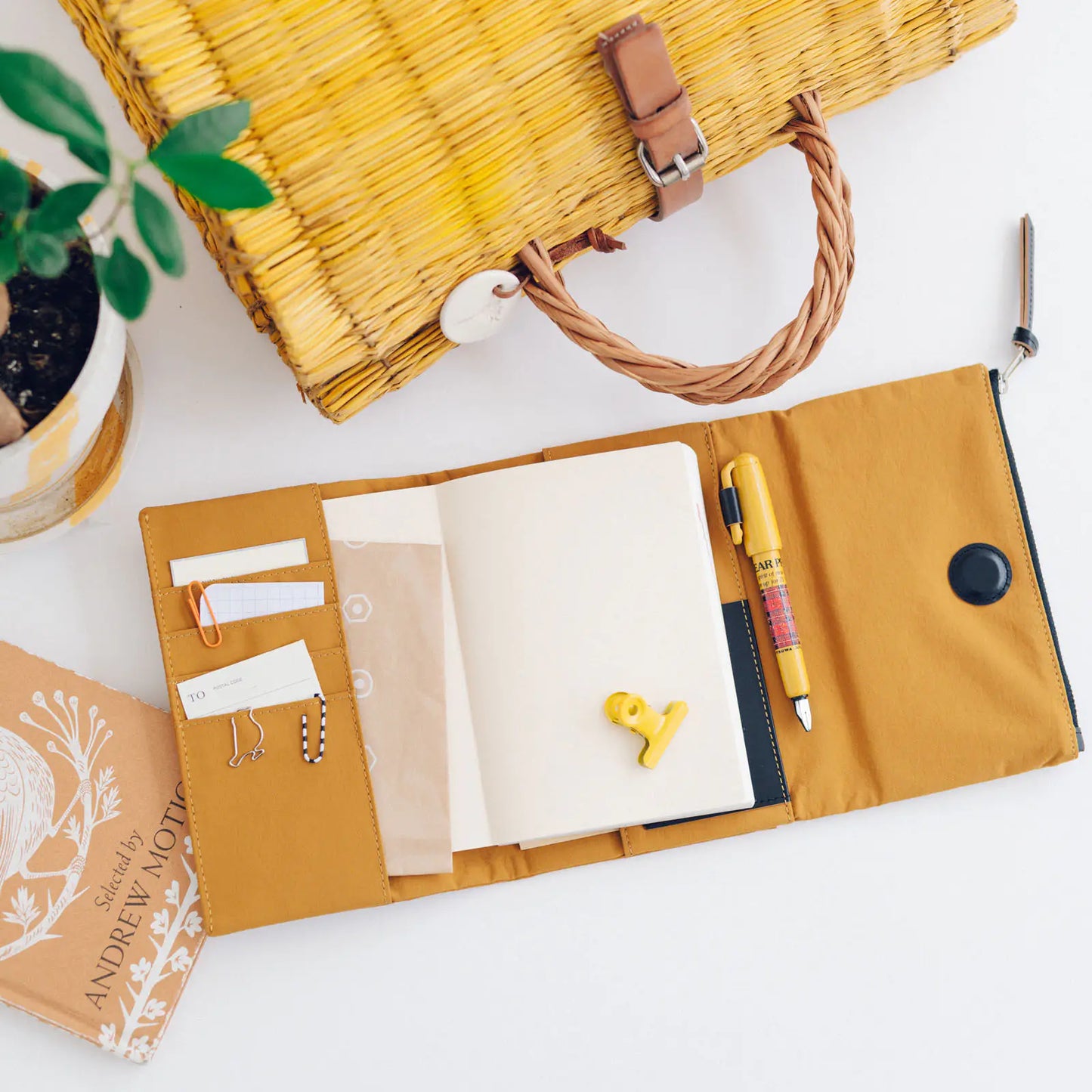 Tragen: Mustard [Hobonichi Original (A6) Techo Cover] (Cover Only)