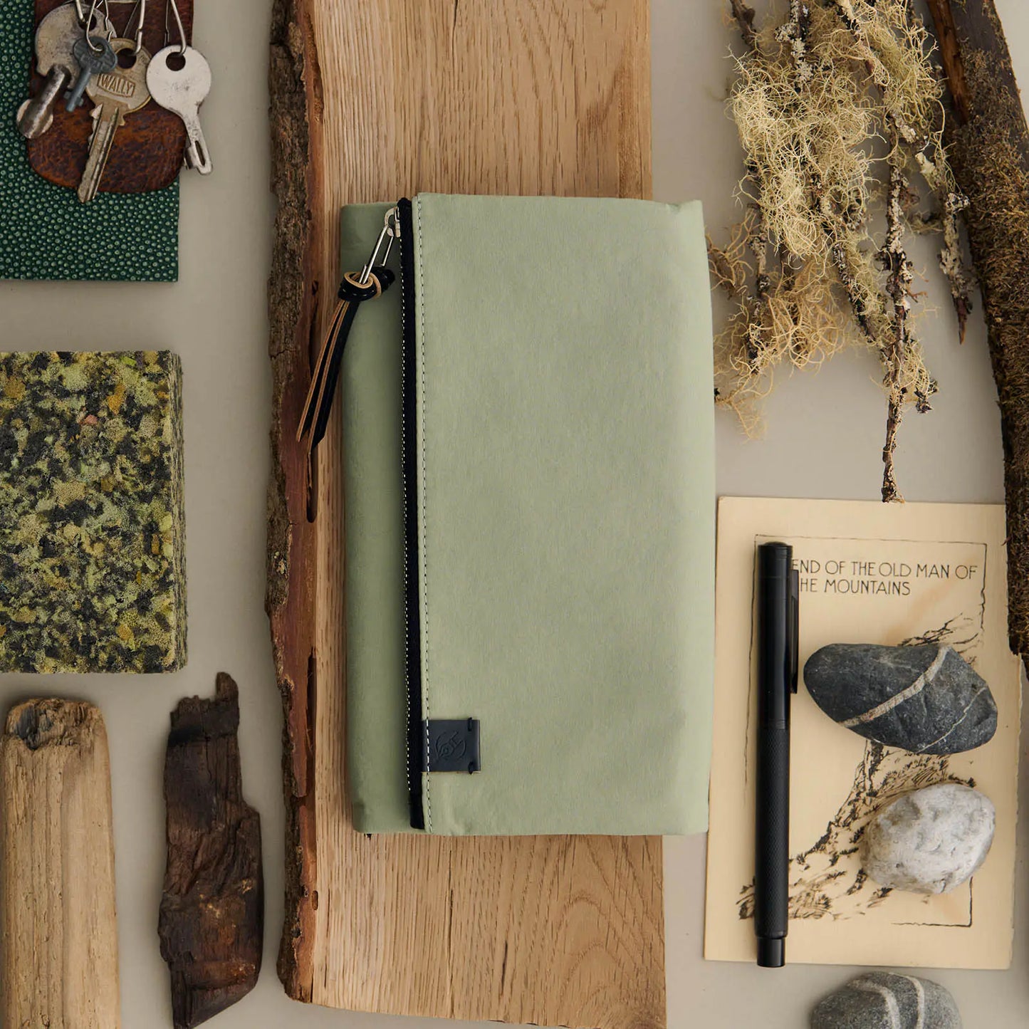 Tragen: Oakmoss [Hobonichi Weeks Cover] (Cover Only)