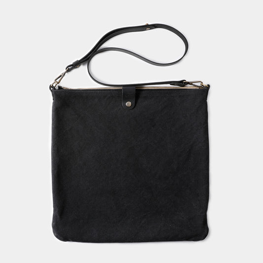 TRAVELER'S COMPANY Traveler's Factory Canvas Shoulder Bag - M Size / Black -