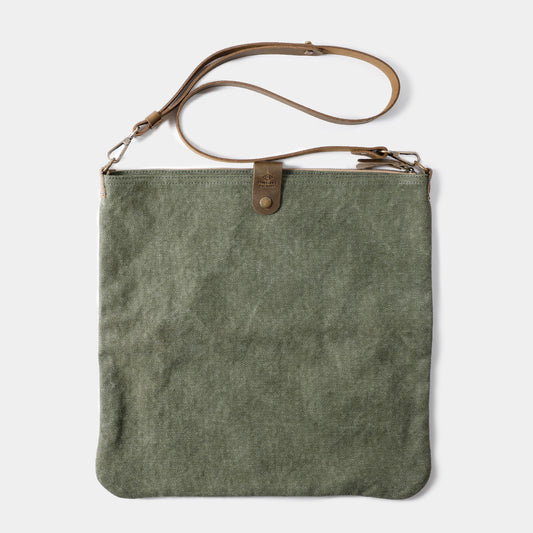TRAVELER'S COMPANY Traveler's Factory Canvas Shoulder Bag - M Size / Olive -