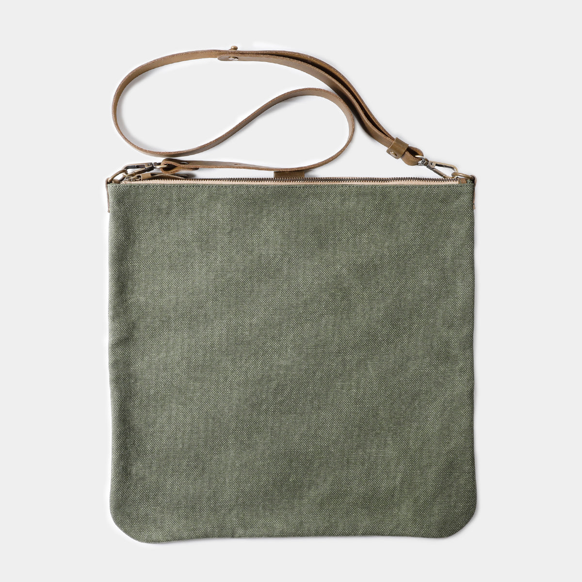 TRAVELER'S COMPANY Traveler's Factory Canvas Shoulder Bag - M Size / Olive -