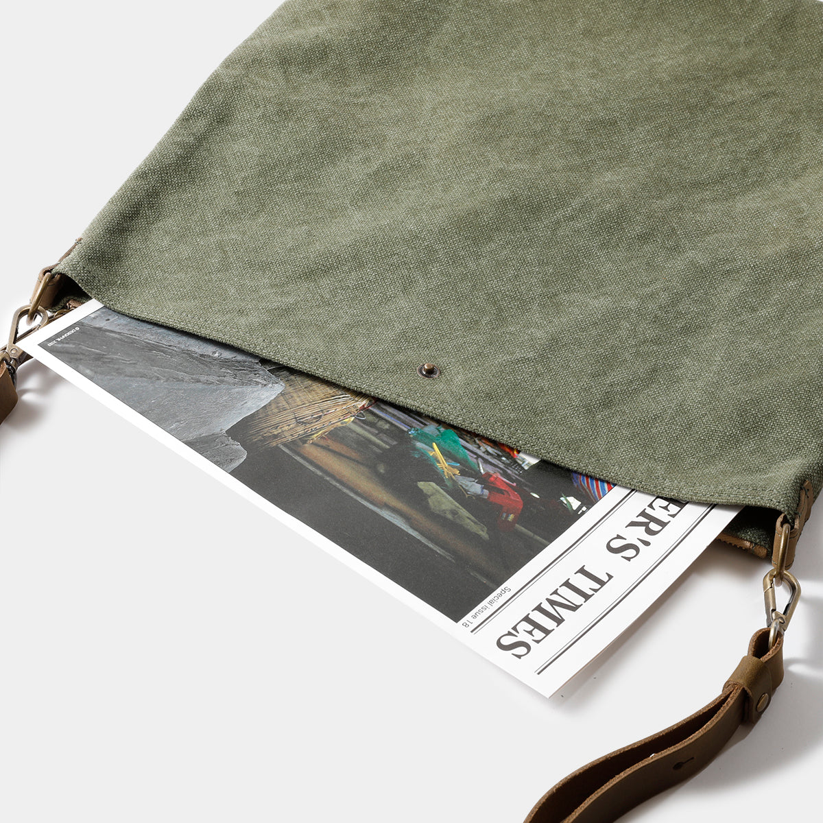 TRAVELER'S COMPANY Traveler's Factory Canvas Shoulder Bag - M Size / Olive -