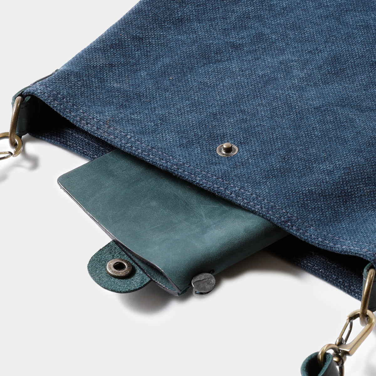 TRAVELER'S COMPANY Traveler's Factory Canvas Shoulder Bag - S Size / Blue -