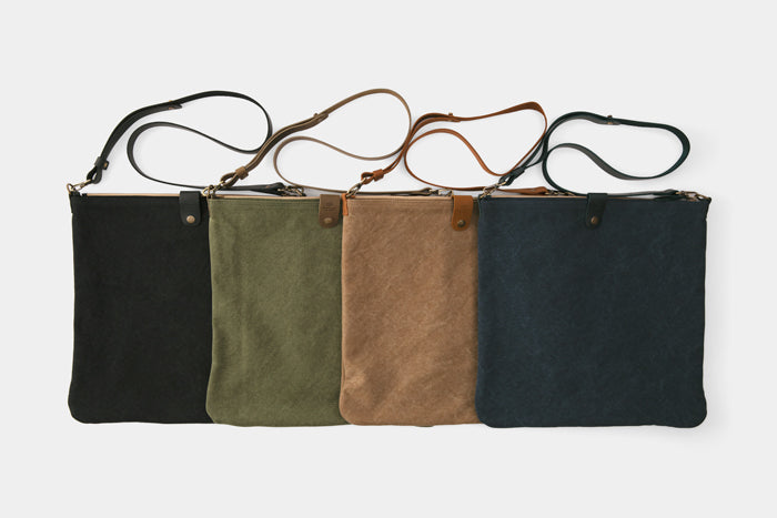 TRAVELER'S COMPANY Traveler's Factory Canvas Shoulder Bag - M Size / Olive -