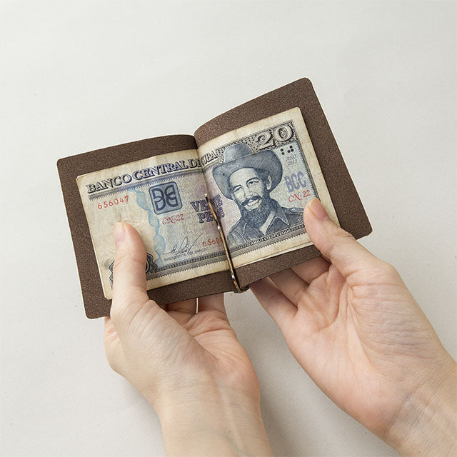 TRAVELER'S COMPANY Traveler's Factory Leather Money Clip - Brown -