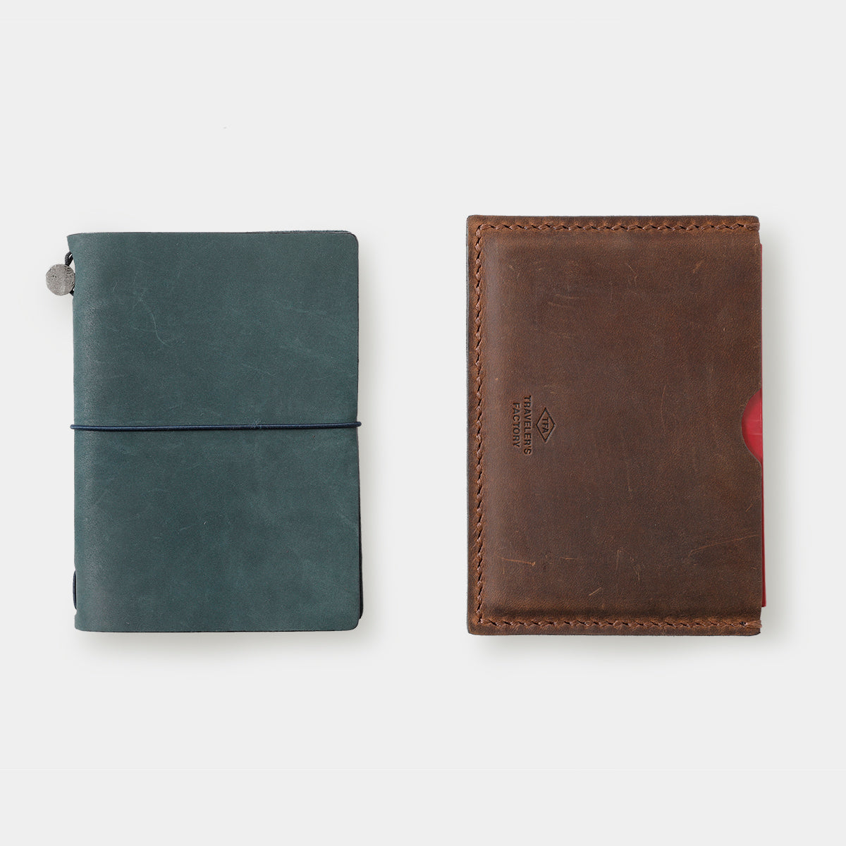 TRAVELER'S COMPANY Traveler's Factory Leather Passport Case - Brown -