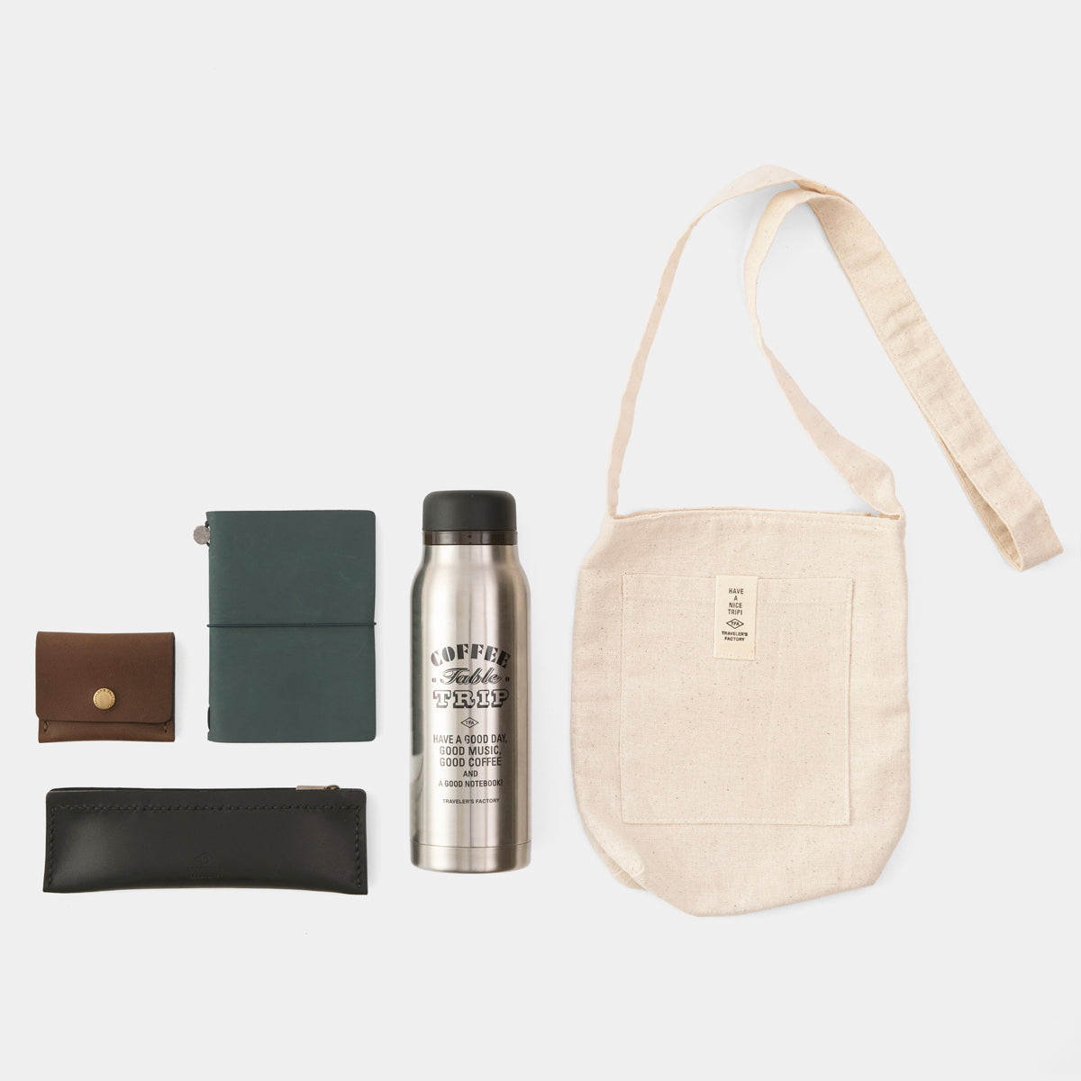 TRAVELER'S COMPANY Traveler's Factory Sacoche - Natural -