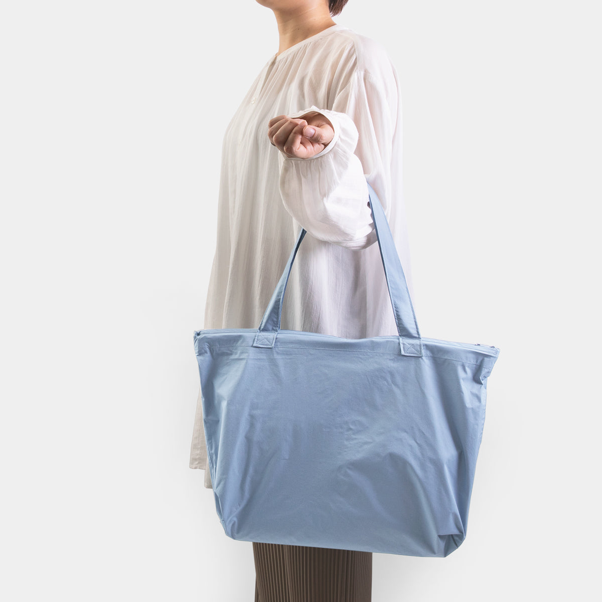 TRAVELER'S COMPANY Traveler's Factory x TO&FRO Rain Bag - Blue Gray -
