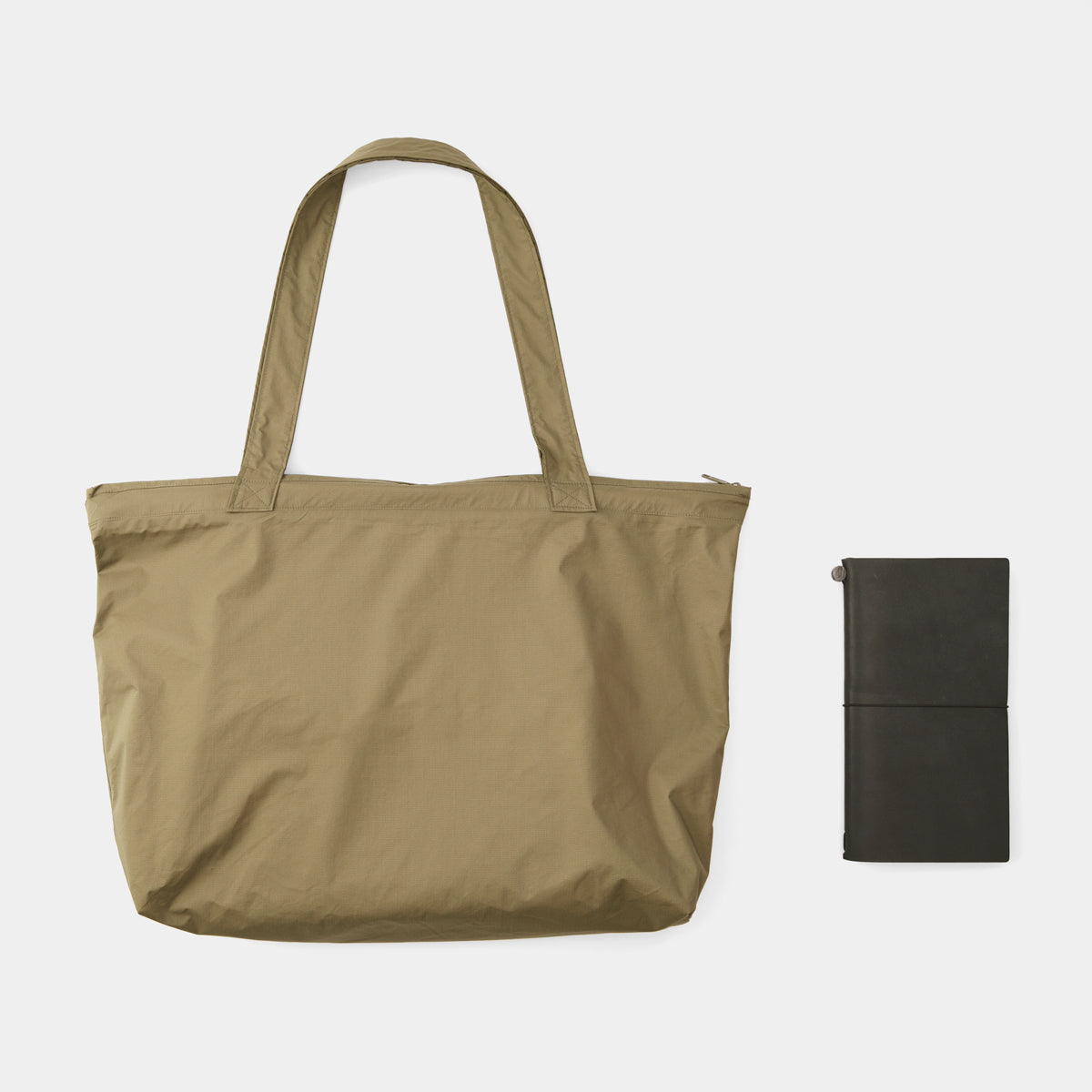 TRAVELER'S COMPANY Traveler's Factory x TO&FRO Rain Bag - Olive -