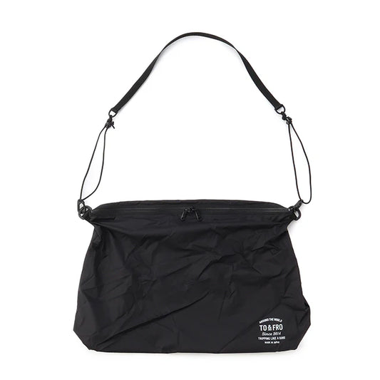 TO&FRO ULTIMATE LIGHT SHOULDER BAG - BLACK -