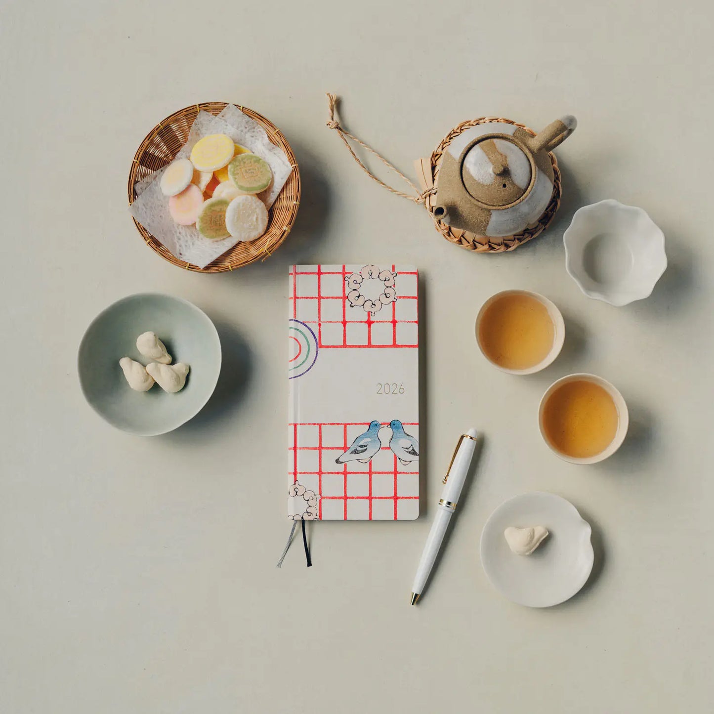 Hobonichi Techo 2026 Spring April Start - Unsodo: Bijutsukai (Blue Pigeons) Weeks Hardcover Book / Weekly Horizontal / April Start / Mon start - Japanese Edition