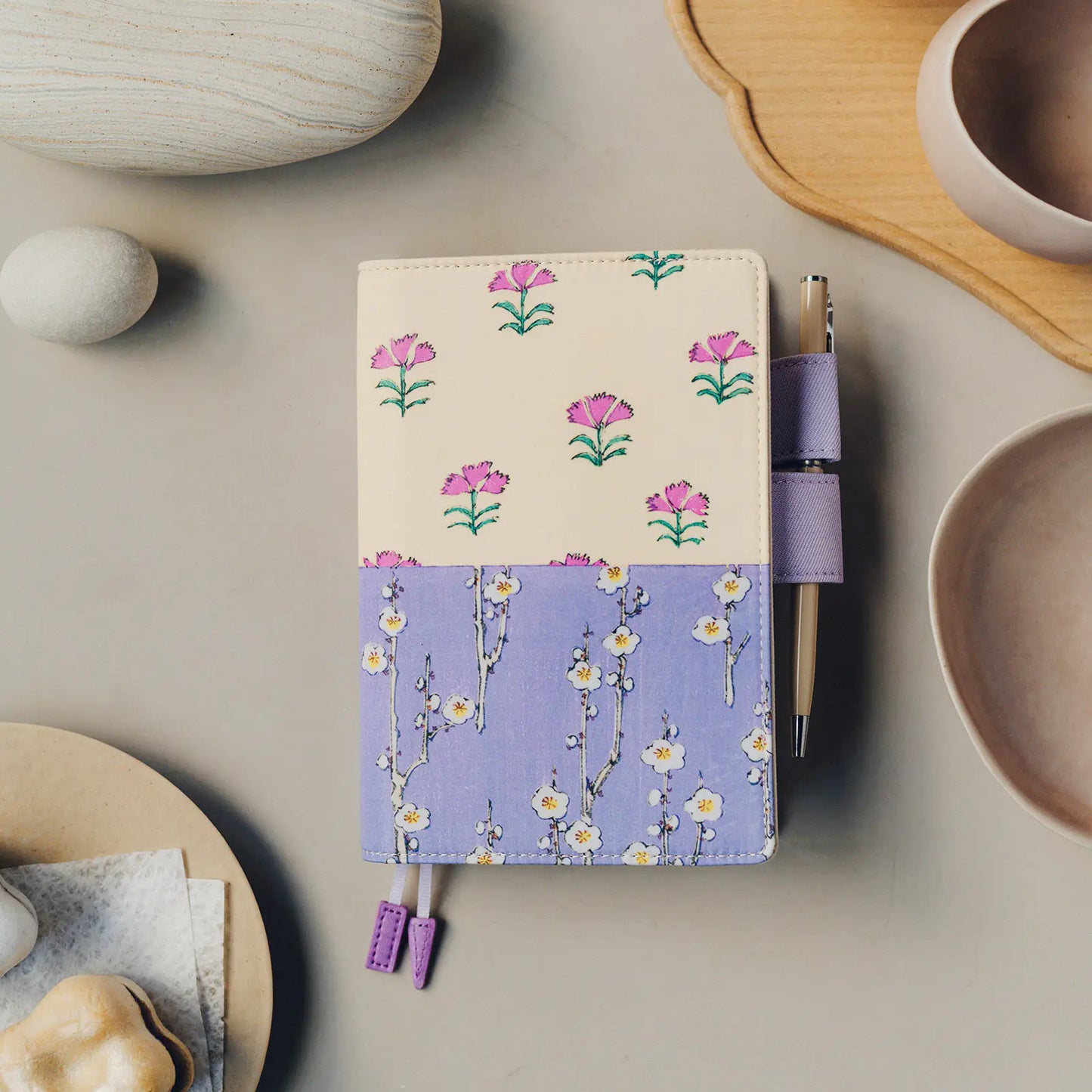 Unsodo: Bijutsukai (Plum and Dianthus) [Hobonichi Original (A6) Techo Cover] (Cover Only)