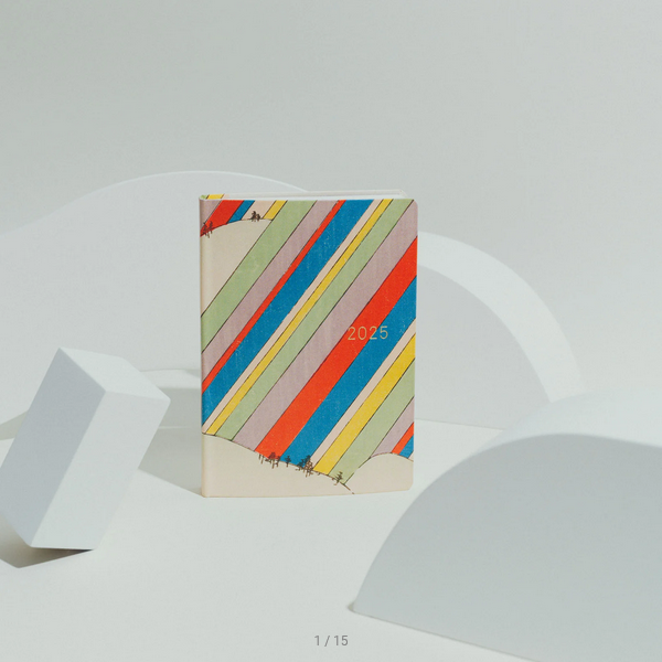 Sale! Hobonichi Techo 2025 Unsodo: Bijutsukai (Rainbow) HON / A6 Size / Daily / Jan start / Mon start - English Edition