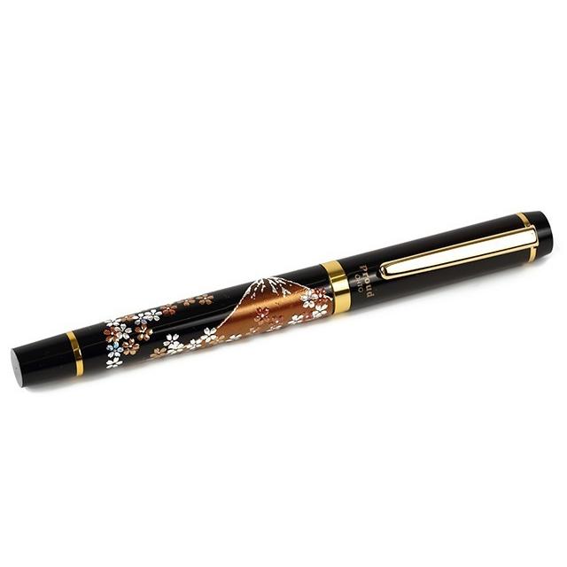 Yamanaka Lacquer Ware High Grade MAKI-E Urushi Lacquer Fountain Pen - Mt.Fuji and Cherry Blossom -