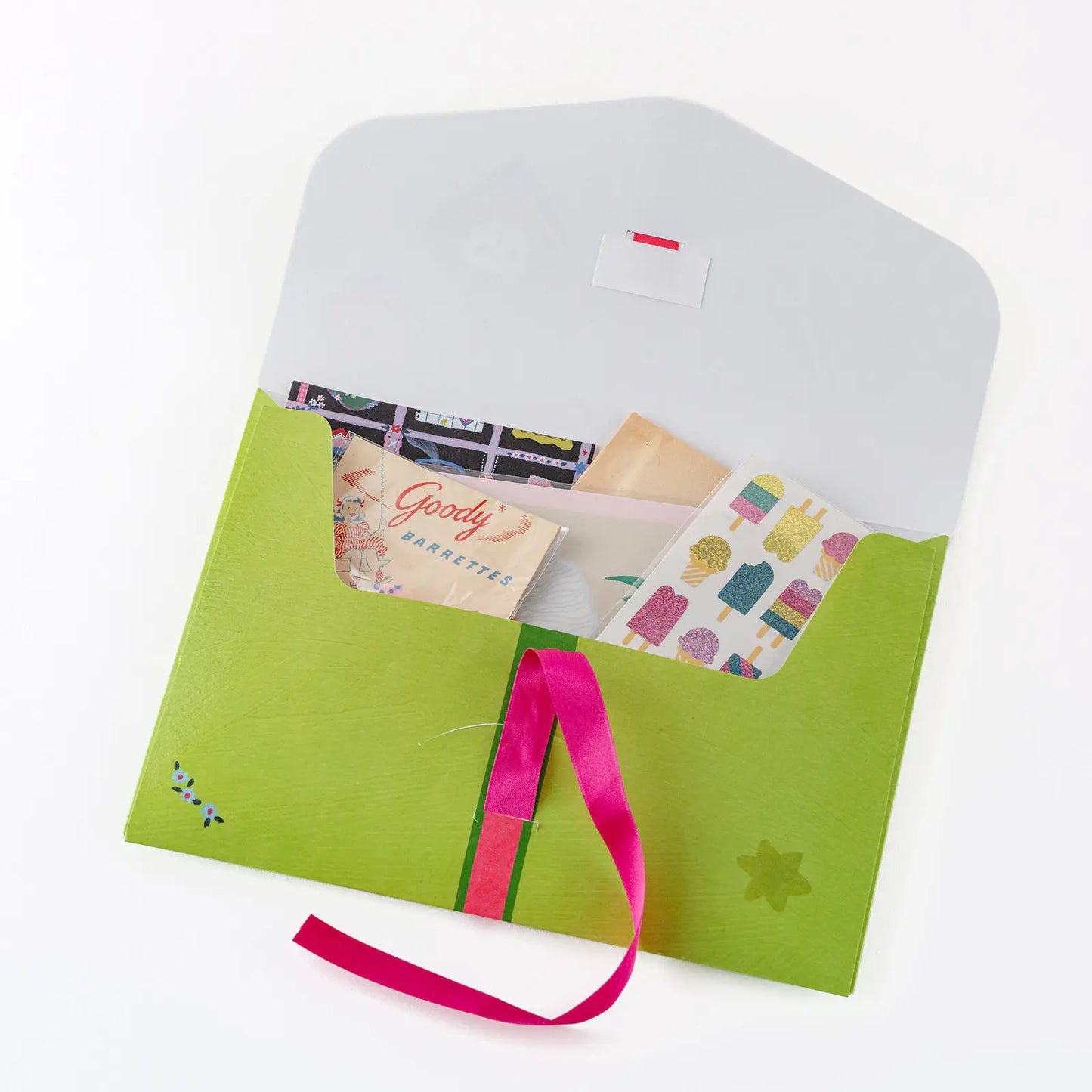 PRE-ORDER Yumi Kitagishi: White Cat’s Mini Folder ,  2026 Hobonichi Accessories