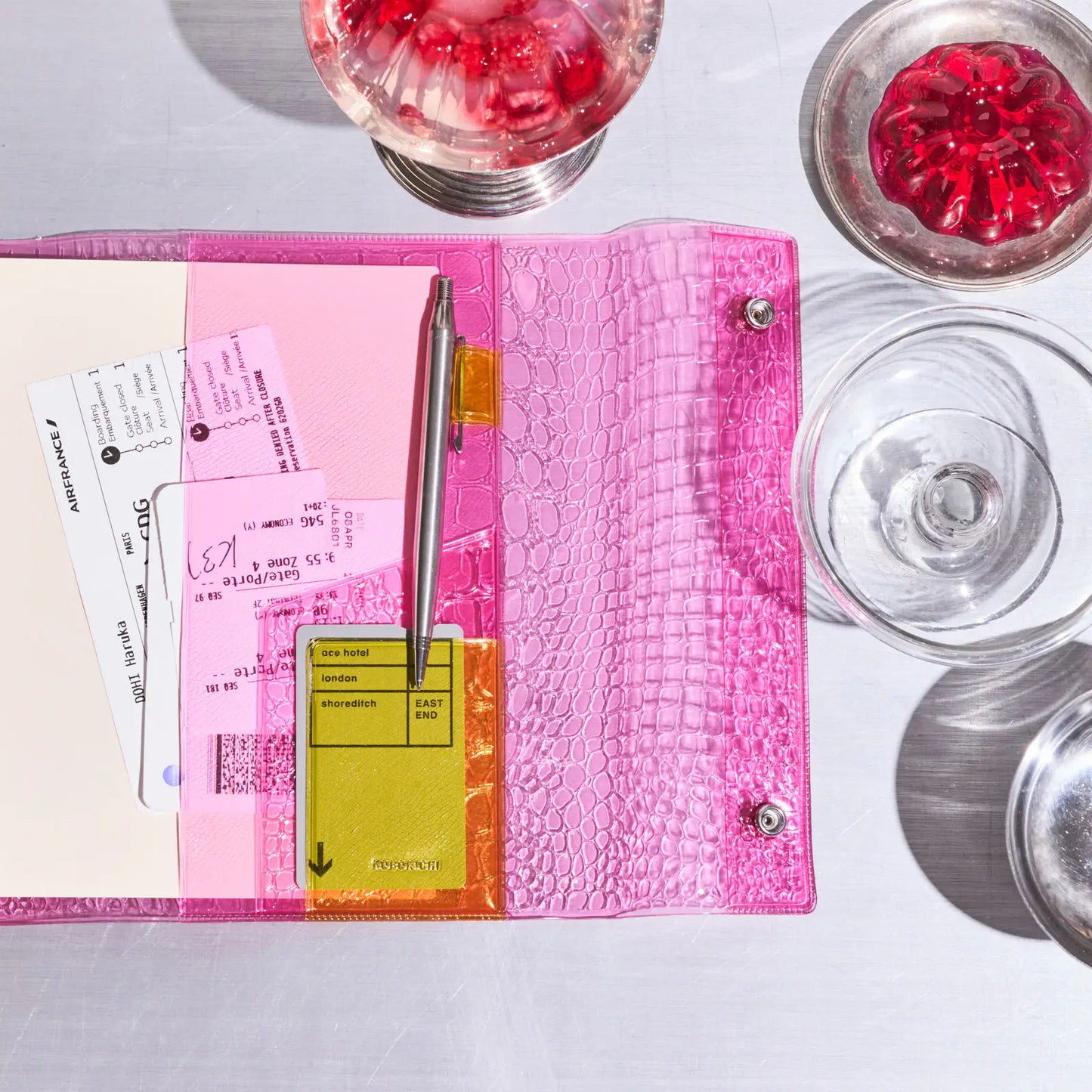 beautiful people: Nothing to Hide (Pink)  [Hobonichi Cousin (A5) Techo Cover] (Cover Only)