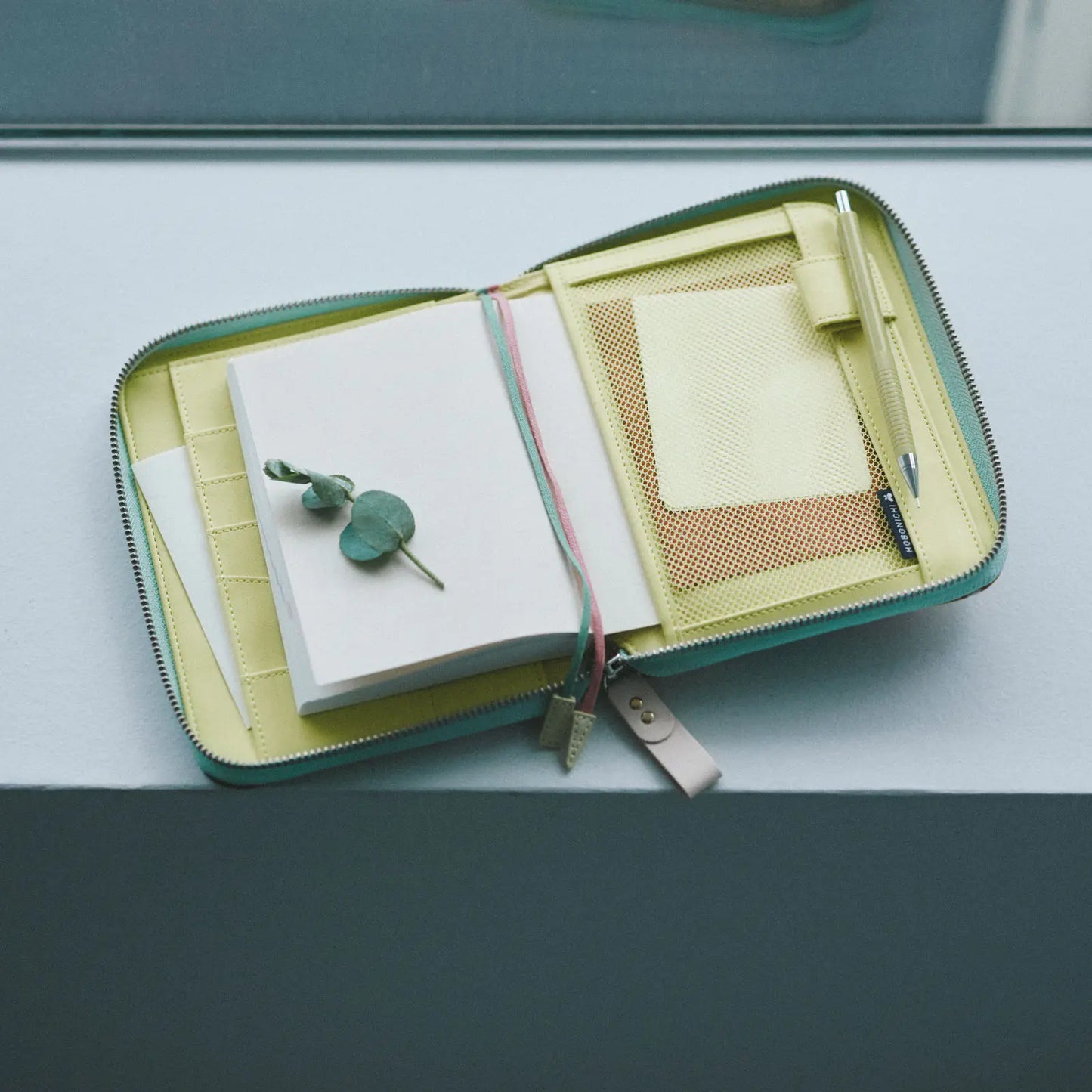 minä perhonen: glass flower (Pink Mix) [Hobonichi Original (A6) Techo Cover] (Cover Only)