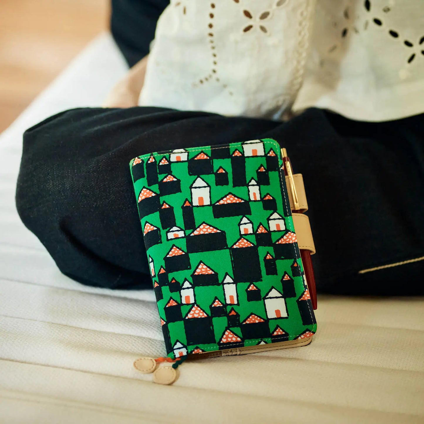 minä perhonen: hütte [Hobonichi Original (A6) Techo Cover] (Cover Only)